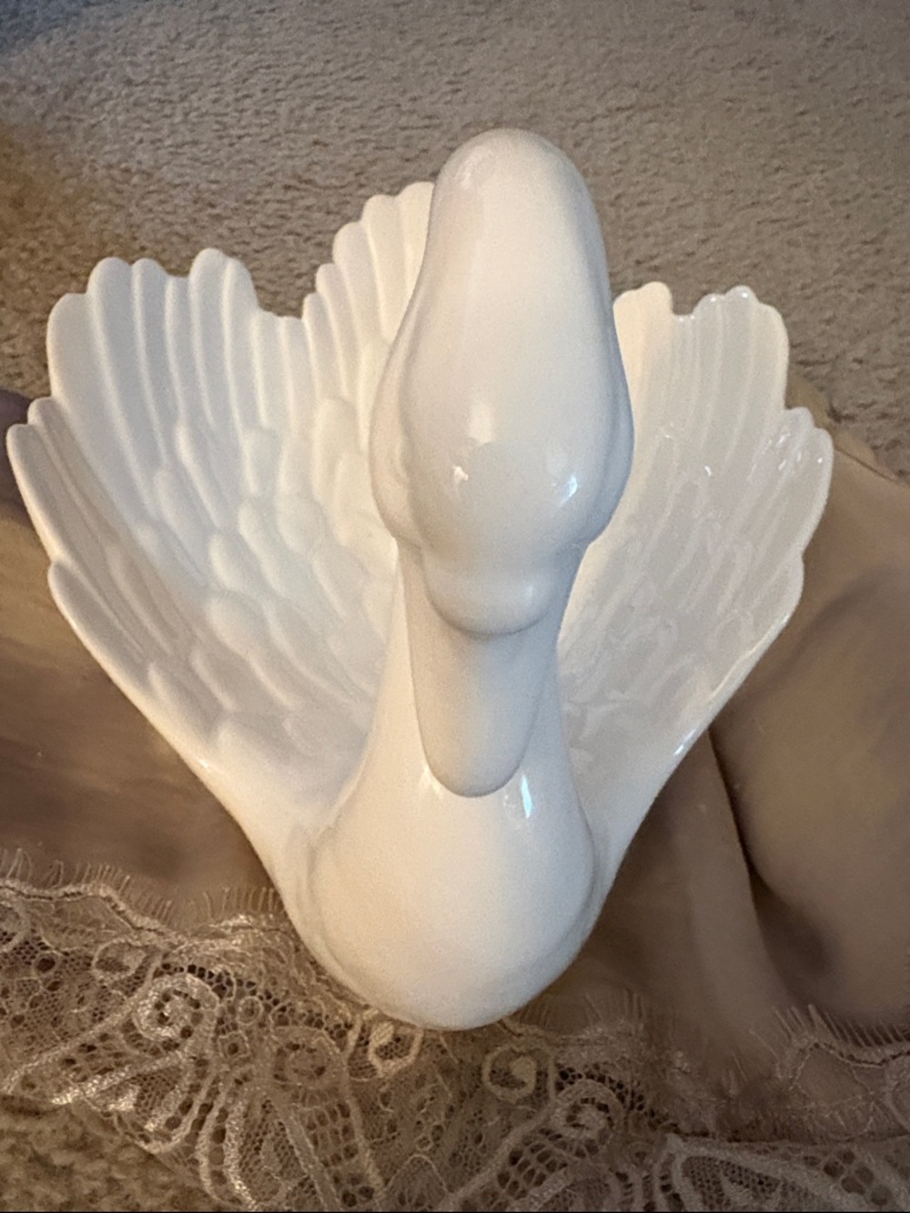 White Ceramic Swan Catchall Bowl - Elegant Decorative Tray - Picture 5 of 6
